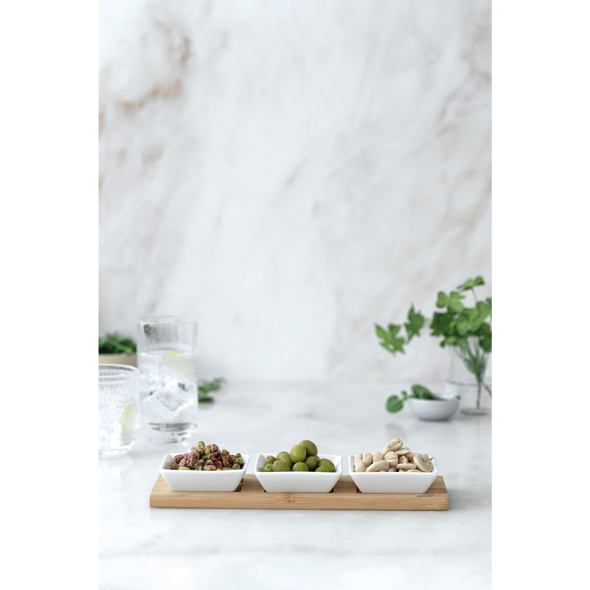 Serviertablett mit 3 Porzellanschälchen, quadratisch